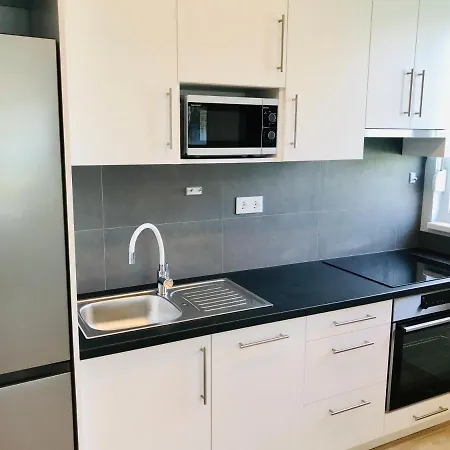 Apartment Andruzi Apartman